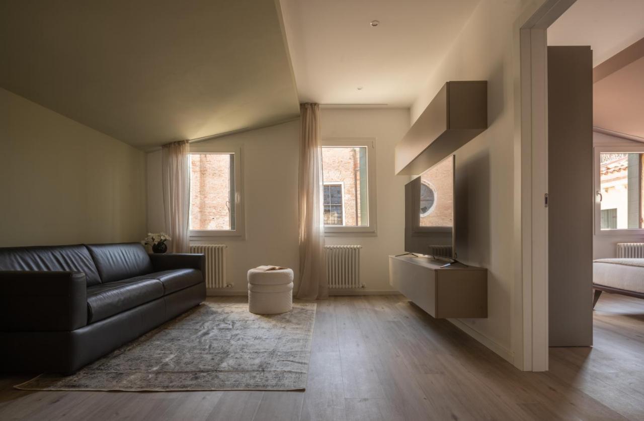 Sant'Aponal Cozy Apartment With Balcony R&R Venezia Eksteriør bilde