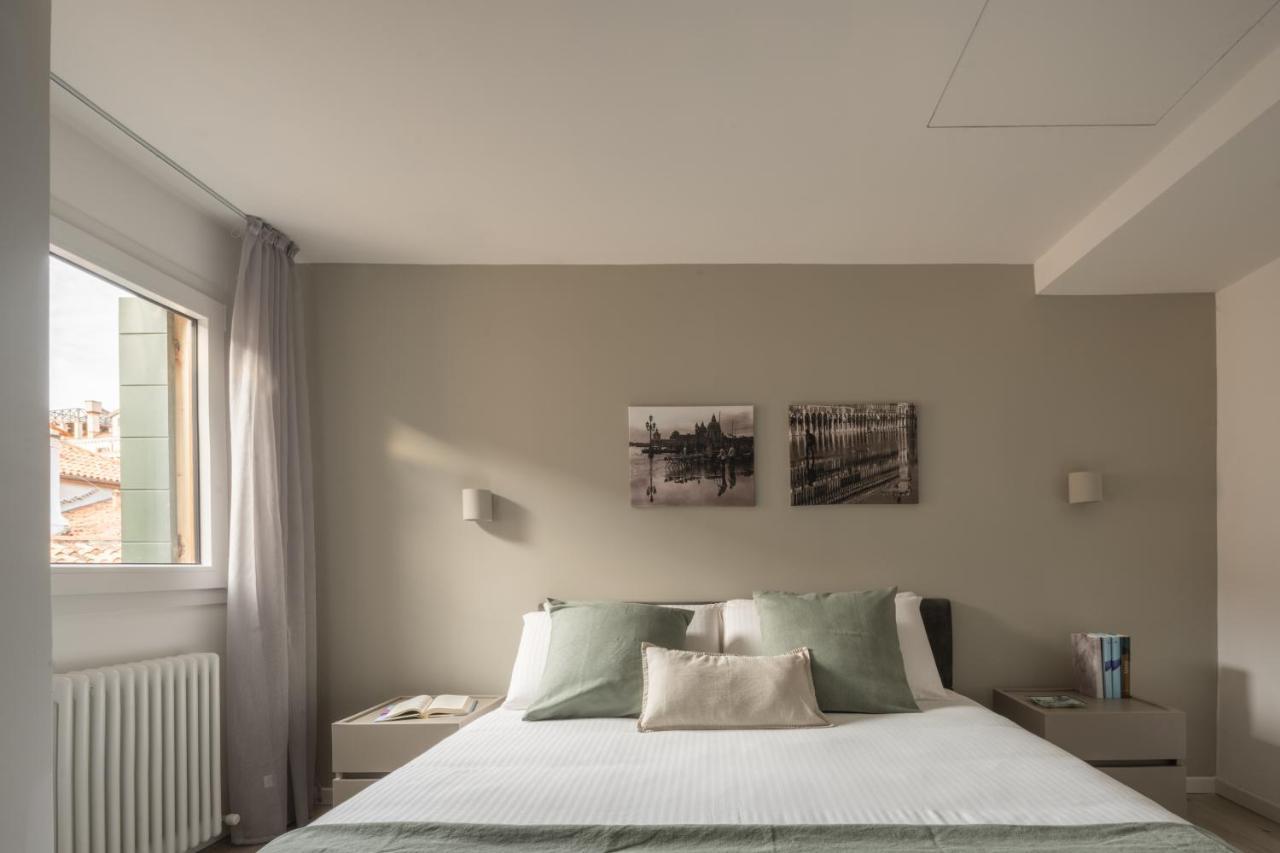 Sant'Aponal Cozy Apartment With Balcony R&R Venezia Eksteriør bilde